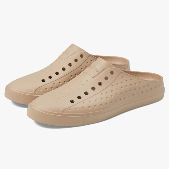 Native Unisex Jefferson Sugarlite Clog // Flax Tan - Picture 1 of 6